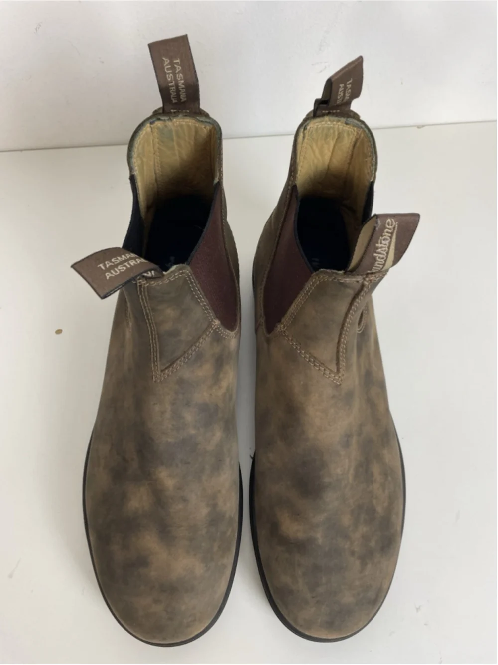 Blundstone 585 Classic Chelsea Boots Men’s US 13 Rustic Brown Leather